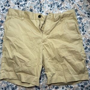 H&M Men's Tan Flat Front Shorts